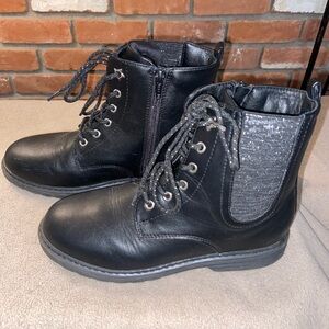 Sonoma girls size 5, black boot